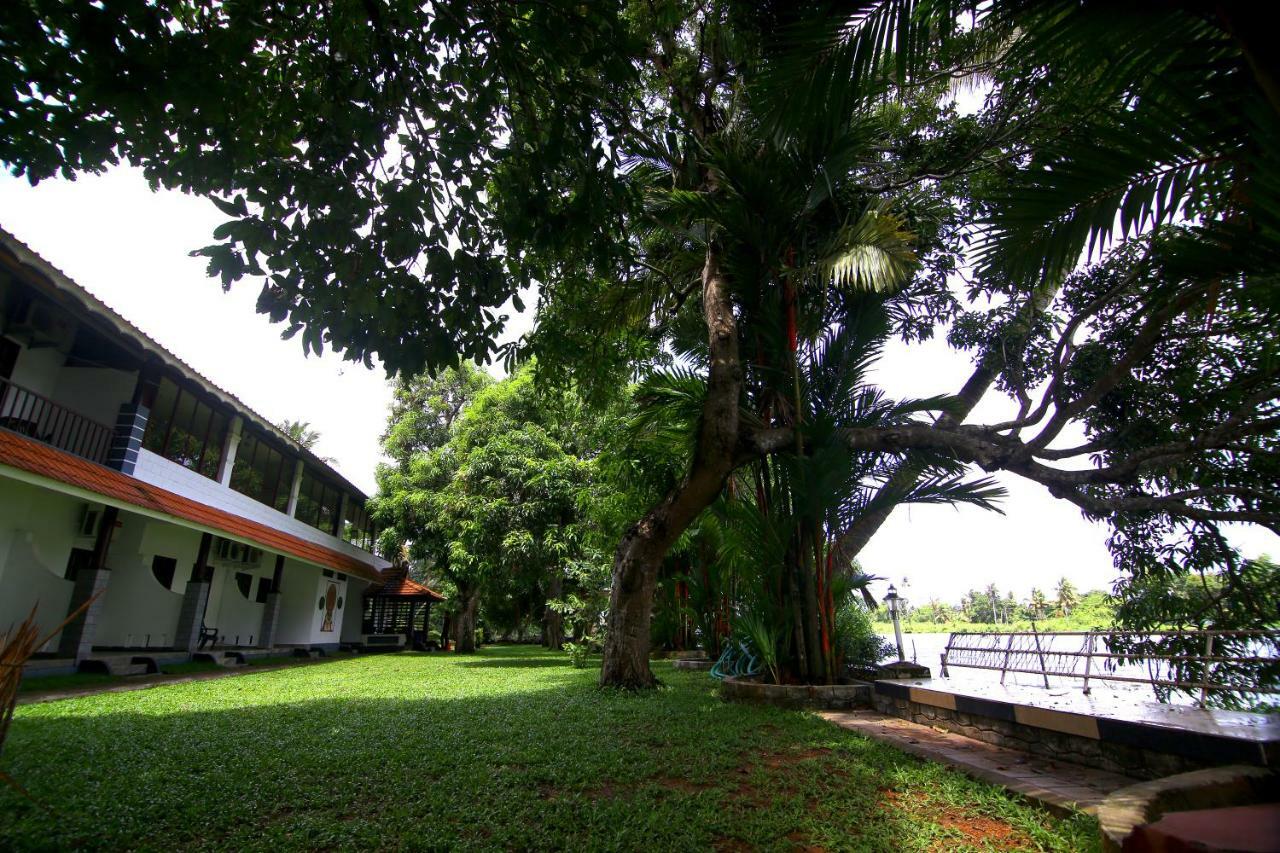 Green Palace Ayurveda Resort, Alleppey Alappuzha Eksteriør bilde